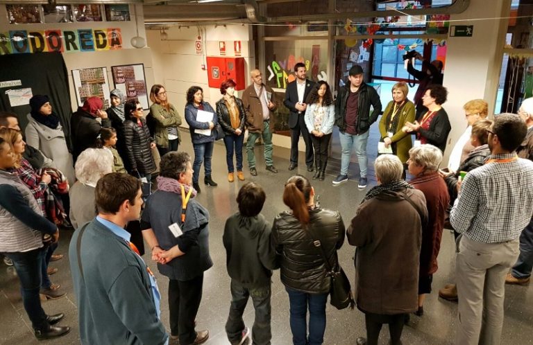 Òmnium Cultural convida a una trobada gastronòmica l’alumnat del Servei Local de Català