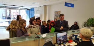 Els cooperativistes escolars de Martorell demanen el permís de venda per les seves parades