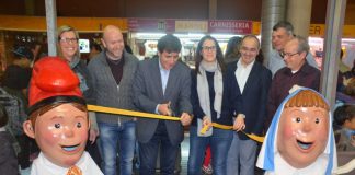 Capgrossos i Caramelles Martorell celebren el 10è aniversari del Met i la Queta al Mercat Municipal