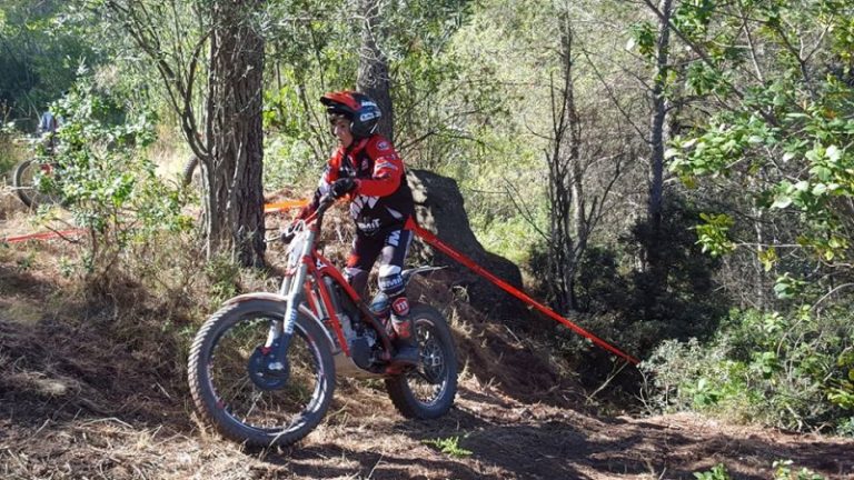 Una vuitantena de corredors participa al 1r Trial del Roser del Motor Club Micorella
