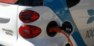 Projecte pilot per instal·lar punts de recàrrega de vehicles elèctrics a l’estació de FGC