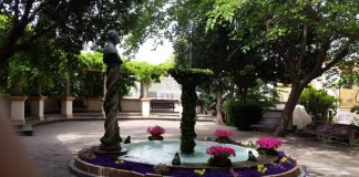 Per Corpus, Museus de Martorell torna a fer ballar l’ou al brollador dels jardins de l’Enrajolada