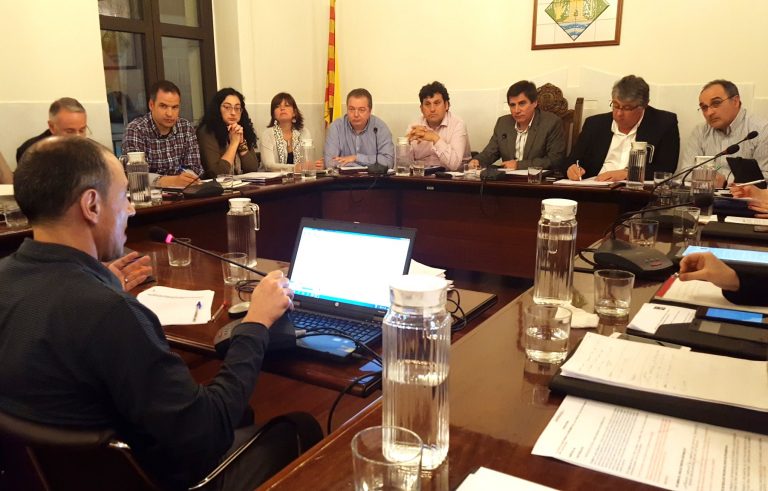 L’Ajuntament en ple demana al govern de l’Estat que finalitzi la connexió entre l’A-2 i l’AP-7