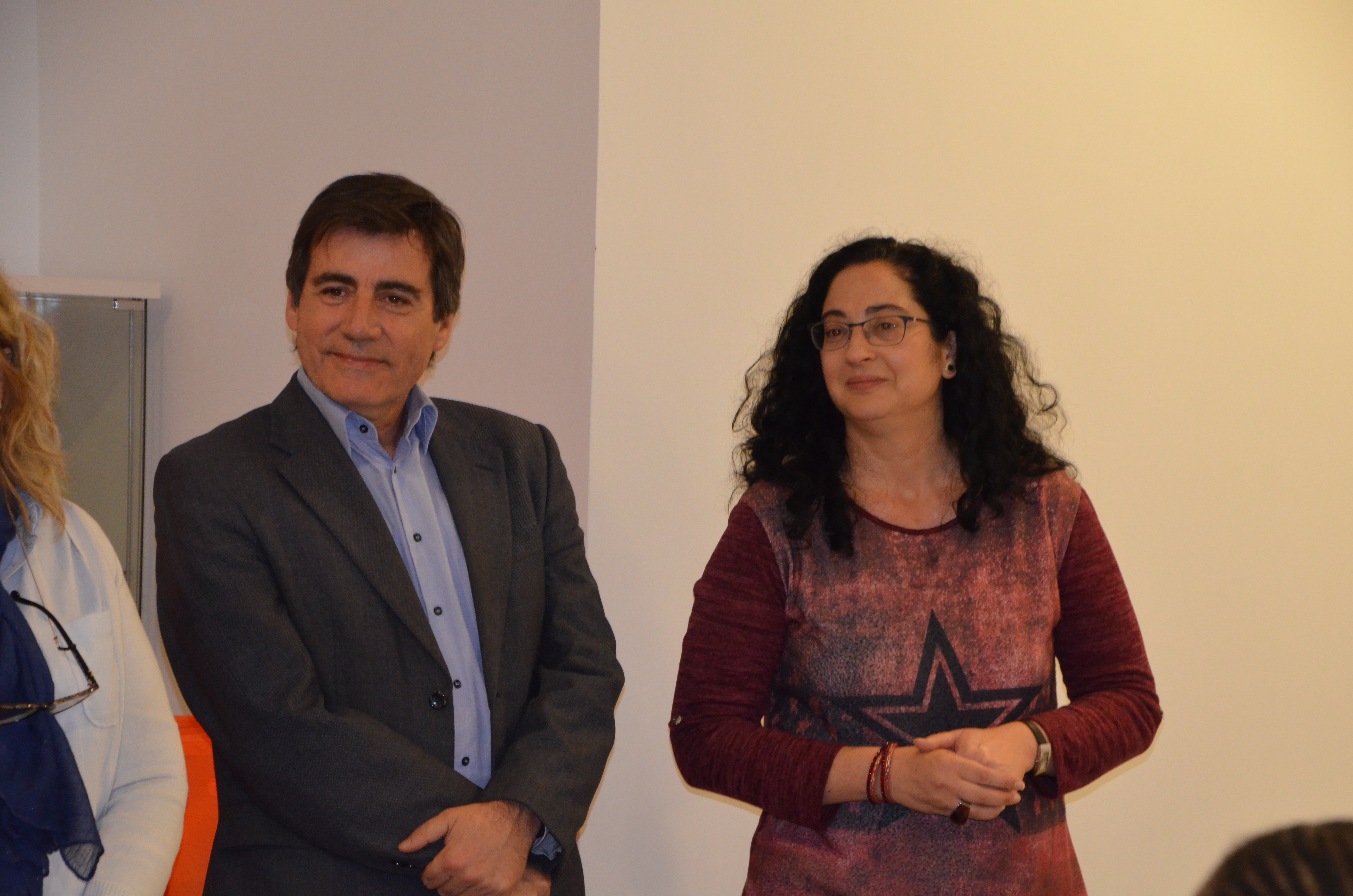Alumnes i familiars de l'intercanvi assisteixen a la jornada de benvinguda