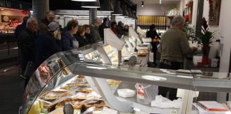 Les Bòbiles, un mercat que creix fidelitzant amb la qualitat i l’atenció al client Mercat Les Bòbiles