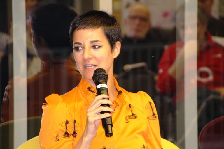 ‘Argelagues’, el debut literari de Gemma Ruiz, homenatja les dones de la revolució del tèxtil