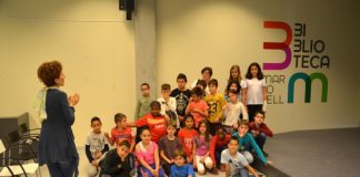 Alumnes de primària d’escoles martorellenques visiten la Biblioteca i la Fira del llibre