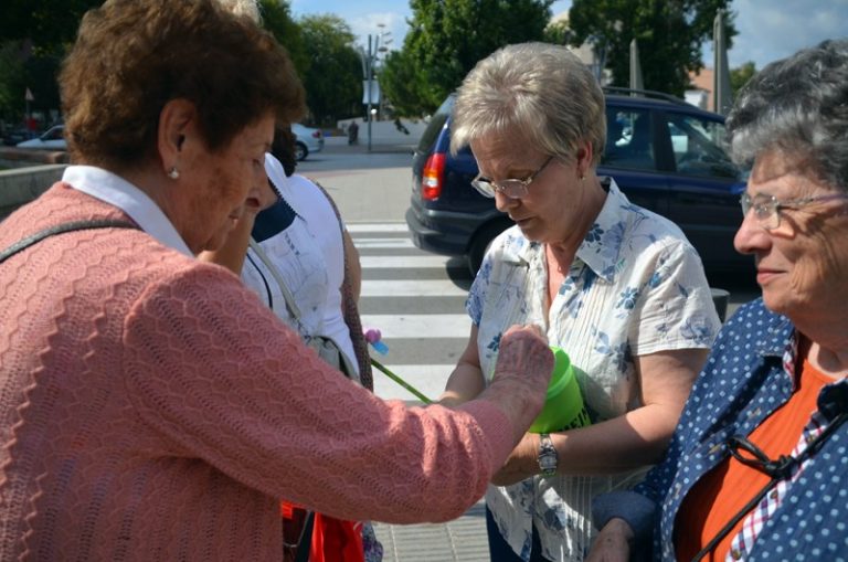 L’Associació de Malalts d’Alzheimer aconsegueix 3.000 euros en l’acapte de dissabte