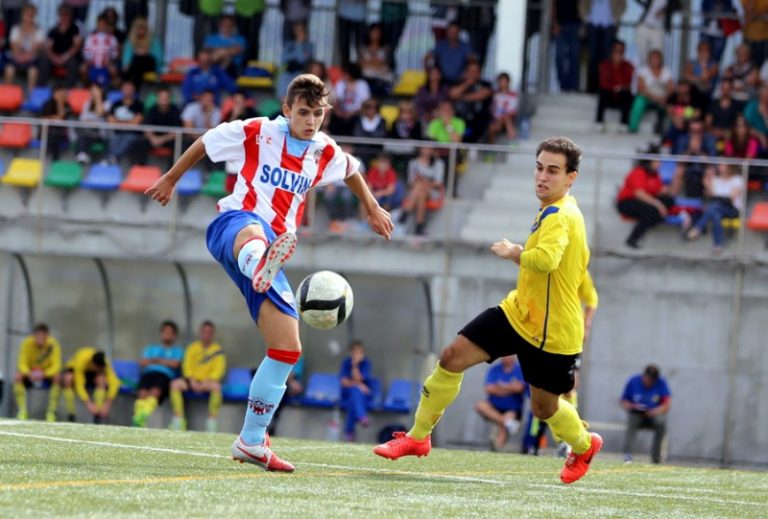 Dues derrotes i un empat per al CF Martorell i el Sala 5 en la primera jornada del 2017