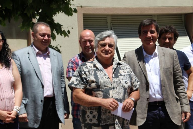 Josep Millàs Chia rep el primer premi del 24è Concurs de pintura ràpida dels Amics de l’Art