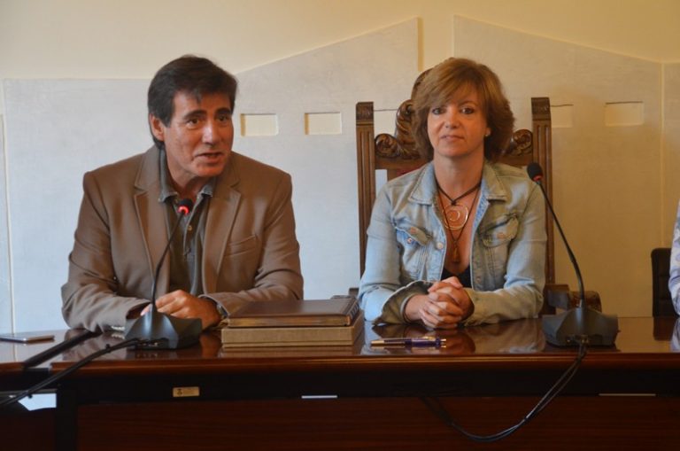 La consellera de Governació Meritxell Borràs visita Martorell per la Diada