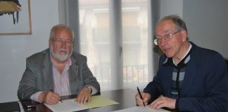L’Ajuntament i Càritas signen desenvolupar el programa de suficiència alimentària