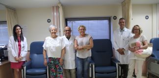 Catalunya contra el Càncer lliura dues butaques per a quimioteràpia a l’Hospital de Martorell
