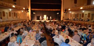 La gent gran de Martorell acomiada la seva participativa setmana berenant a El Progrés