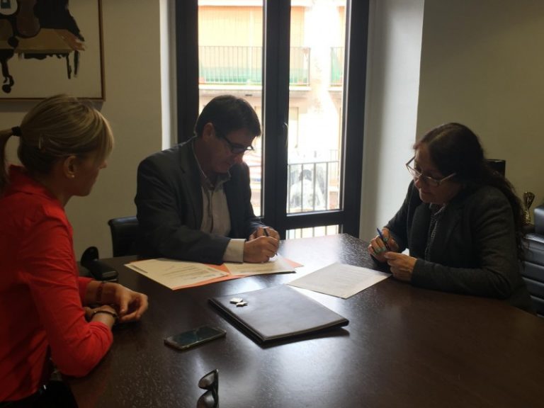 El CET Can Cases s’encarregarà de la jardineria de l’Escola Oficial d’Idiomes i l’Institut Joan Oró