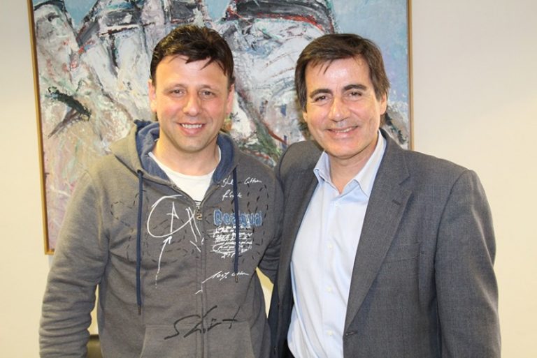 Conveni de col·laboració amb el Club Voleibol Martorell per fomentar l’esport base