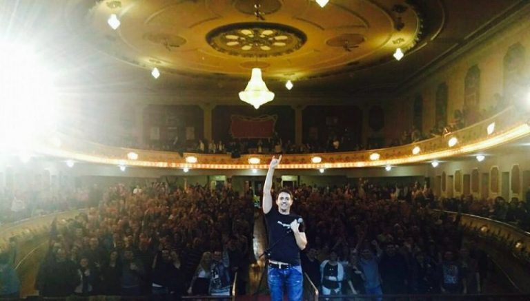 La quotidianitat feta comèdia del monologuista David Guapo torna diumenge a El Progrés