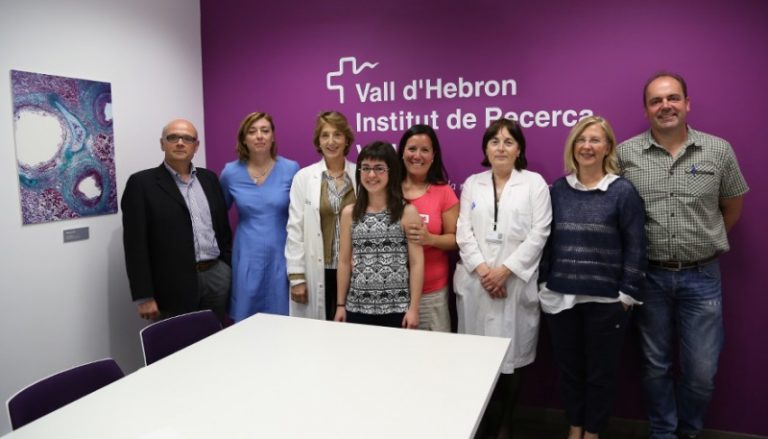 Hipofam lliura 15.000 euros més a la Vall d’Hebron per a la investigació de la hipomagnesèmia