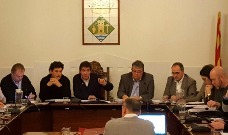 L’últim ple municipal de l’Ajuntament de l’any accepta la xifra de 27.645 habitants de l’INE