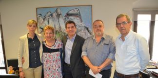 Signat un conveni per realitzar tallers de memòria per a persones amb alzheimer