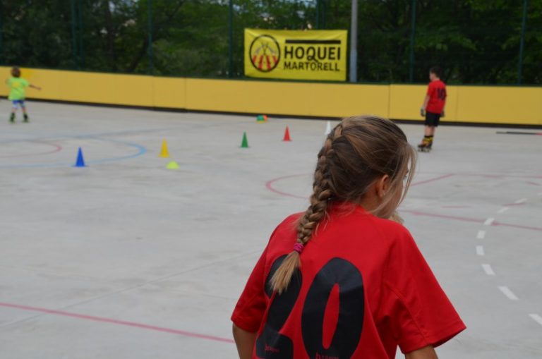 El futbol sala, el bàsquet i l’hoquei patins fan gaudir els infants martorellencs el cap de setmana