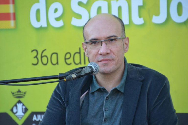‘La Terapeuta’ de Gaspar Hernández és la novel·la més prestada a la Biblioteca el 2015