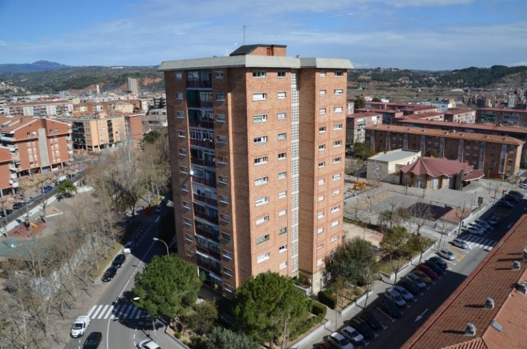 Presenten el llibret ‘50 anys de Buenos Aires, àlbum fotogràfic d’un barri de Martorell’