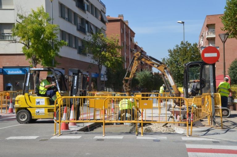 Les obres de millora de la seguretat a les cruïlles de la rambla segueixen a bon ritme