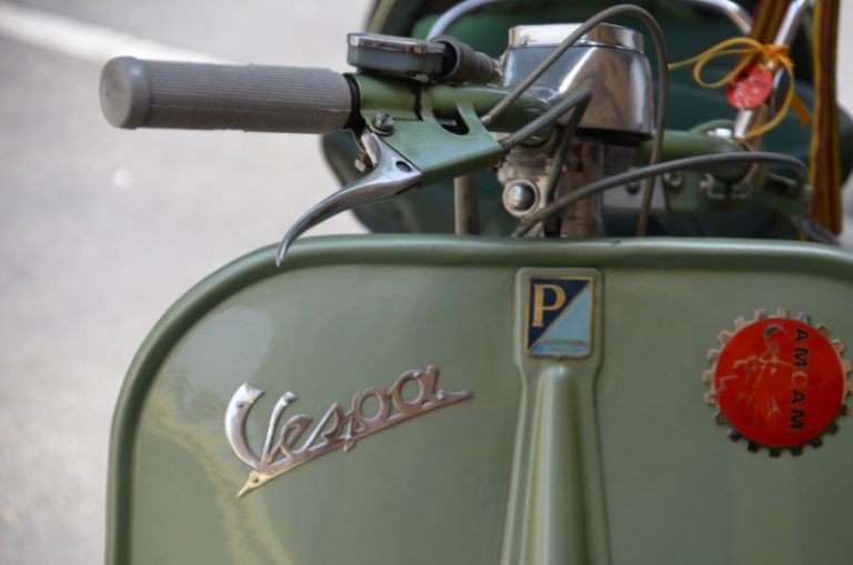 Les motos Vespa de Martorell tornaran a pujar a Montserrat aquest diumenge