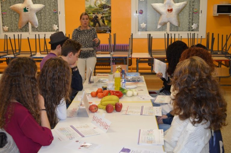 Obertes les inscripcions al SIJ Punt Nord per participar al taller ‘Cuina sense pares’