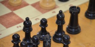 Un centenar d’escaquistes i una desena d’equips diumenge al Torneig Gegant d’Escacs