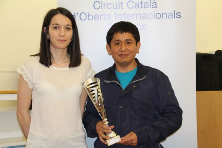 Miguel Muñoz s’adjudica el II Torneig del Club Escacs Escac i Mat amb rècord de participants