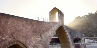 El pont del Diable, entre els pont més icònics d’Espanya, segons el web de viatges Tripadvisor