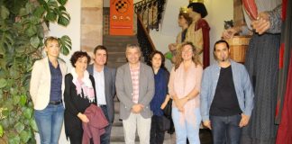 L’Ajuntament de Martorell entrega a una dotzena de veïns nouvinguts certificats d’acollida