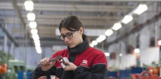 SEAT convoca 60 noves places de Formació Professional Dual pel proper curs 2016-17 SEAT