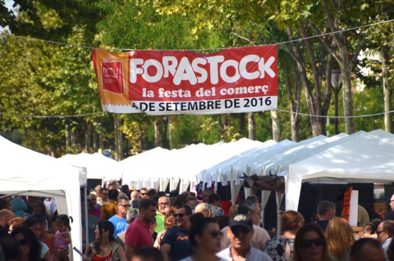 La calor i la tornada a l’escola marquen un Forastock molt visitat i amb més tendals
