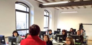 Persones a l’atur es formen en gestió de comerç internacional per millorar l’ocupabilitat