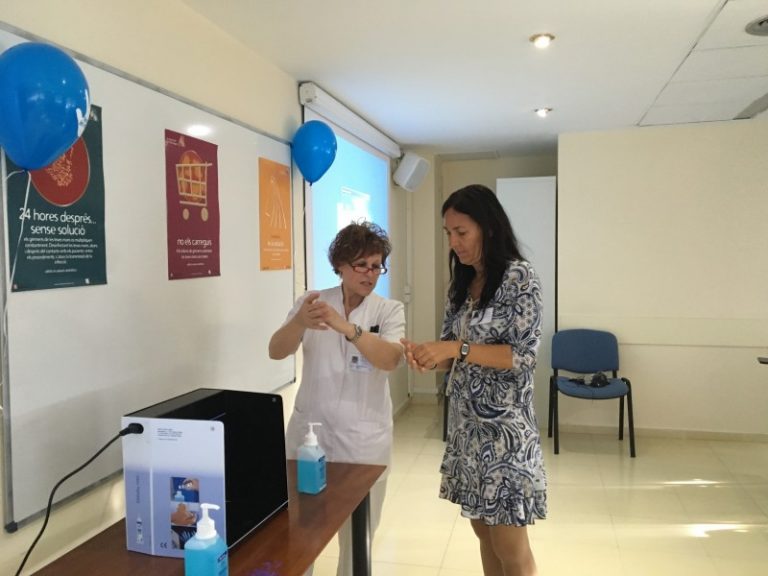 L’Hospital de Martorell forma professionals i usuaris en la importància de la higiene de mans