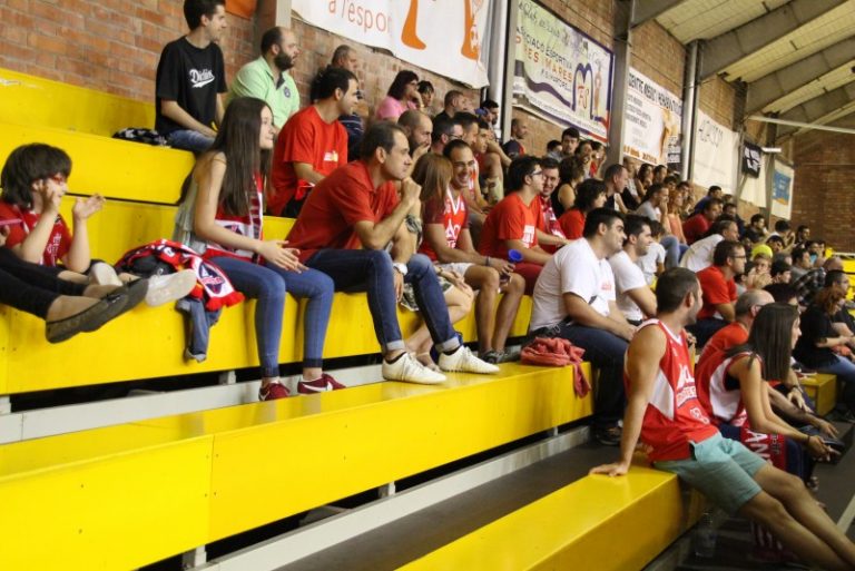 L’ICL Manresa s’imposa a l’Iberostar Tenerife en una jornada inèdita al Pavelló Esportiu