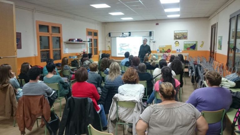 Funes: “No està demostrat que deures i exàmens serveixin als nostres fills per a aprendre”