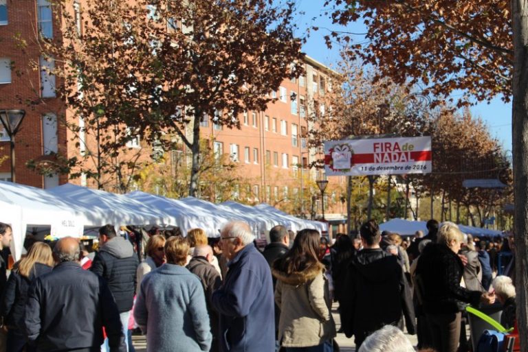 Una cinquantena de botiguers del Nou Martorell participen a la Fira de Nadal a Les Bòbiles