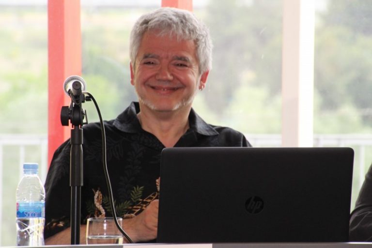 L’escriptor Màrius Serra desmunta el paradís hawaià a la seva darrera novel·la d’aventures