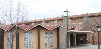 Pa amb oli i sal a la parròquia de Crist Salvador per sensibilitzar-se contra la fam