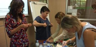 Emprenedores i empresàries aprenen solucions innovadores amb el mètode ‘Design Thinking’