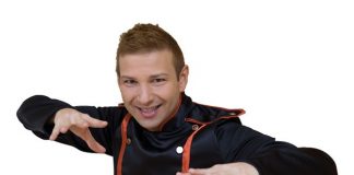 Màgia, coreografies, malabars i bon rotllo al nou xou ‘Més que màgia’ del Mag Stigman
