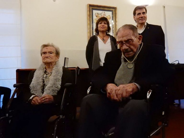 Lliurament de la medalla centenària als martorellencs Joan Mayor i Paulina Guarro
