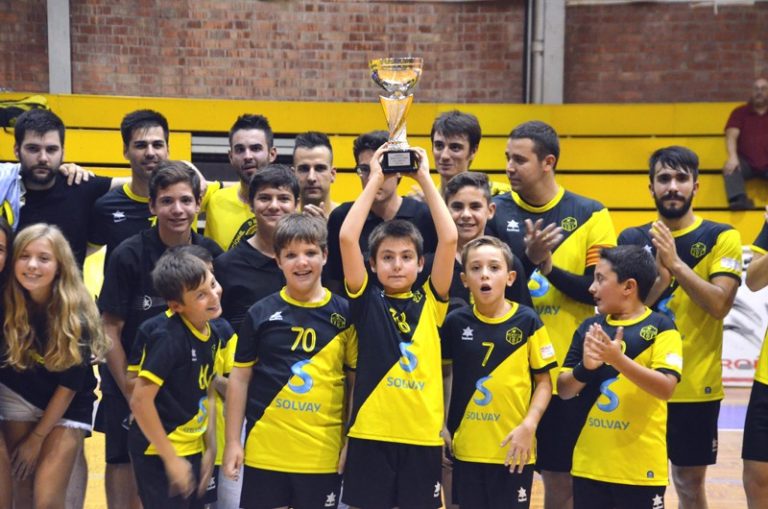 L’Handbol Martorell recorda l’expresident Daniel Ortiz a través d’un memorial