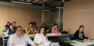 Persones en situació d’atur inicien un curs per crear i gestionar microempreses