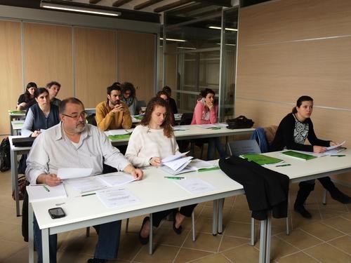 Persones en situació d’atur inicien un curs per crear i gestionar microempreses
