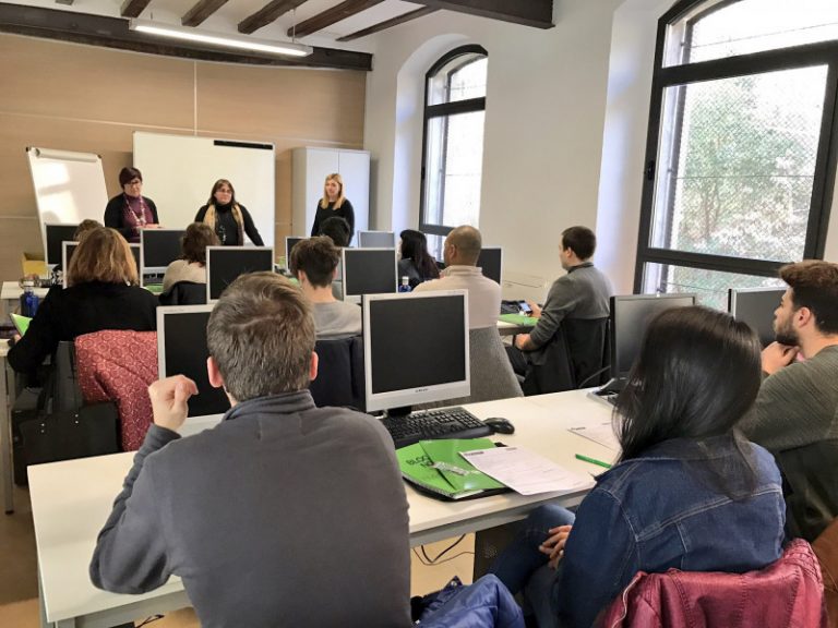 Promoció Econòmica comença un curs de formació en creació de pàgines web per a aturats